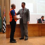 Entrega de relatório ao representante de Taubaté pelo Major PM Nyakas